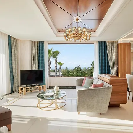 Pomegranate Wellness منتجع 5*