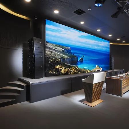 منتجع Pomegranate Wellness 5*