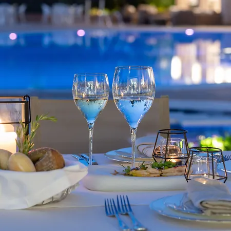 Pomegranate Wellness 5*