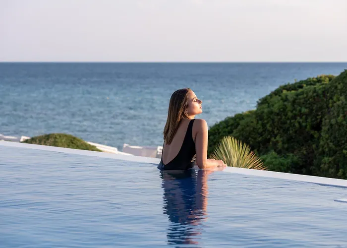 Resort Pomegranate Wellness