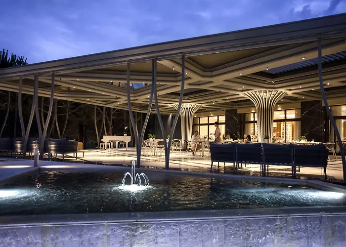 Resort Pomegranate Wellness