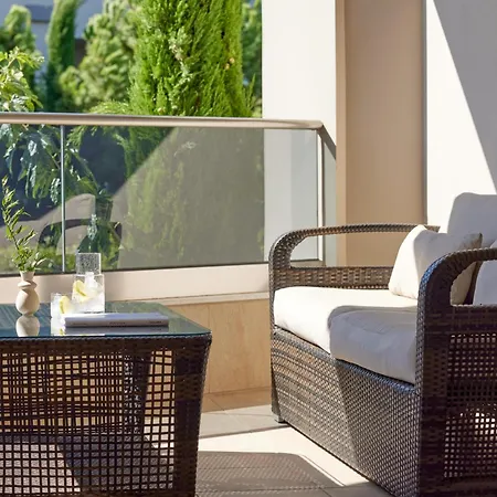 Resort Pomegranate Wellness Calcídica