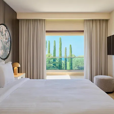 Pomegranate Wellness 5*