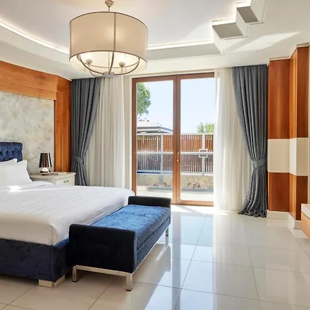 Pomegranate Wellness 리조트