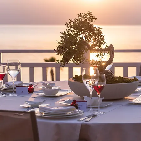 리조트 Pomegranate Wellness Chalkidiki